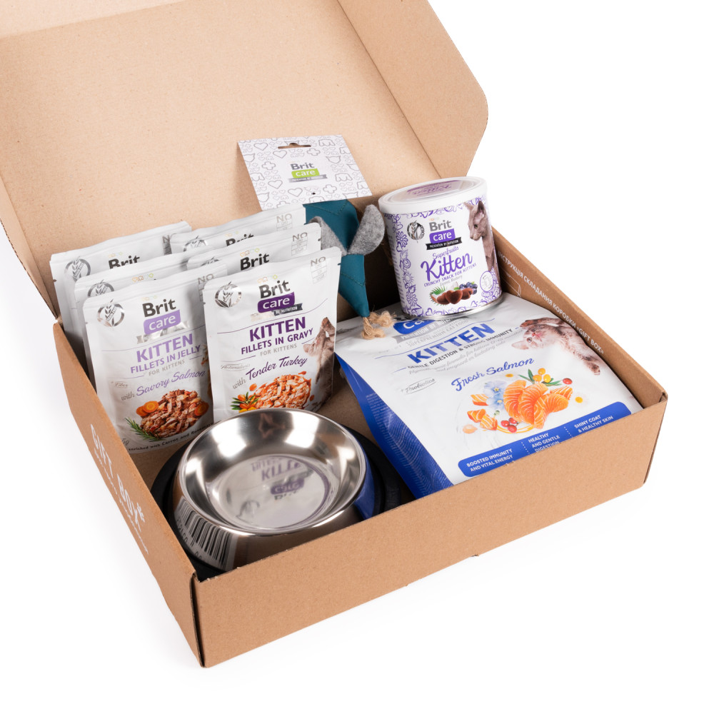 Набір для кошенят Brit Care Gift Box Kitten 1 кг - асорті