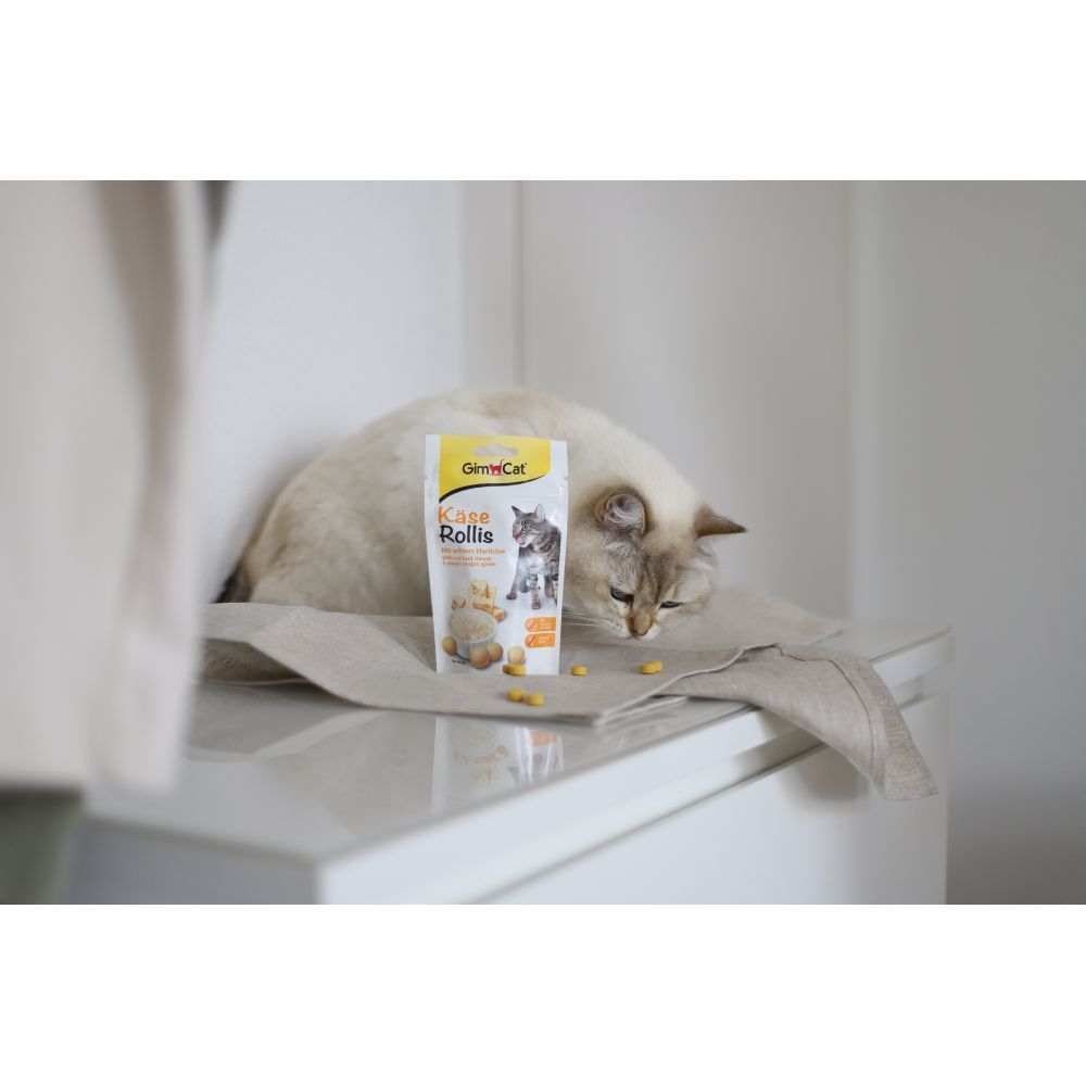 Ласощі для котів GimCat Kase-Rollis 40 г - сир Ласощі для котів GimCat Kase-Rollis 40 г - сир