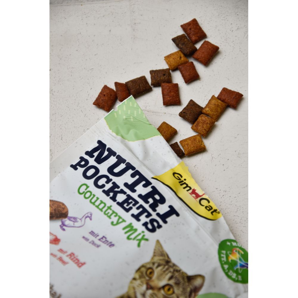 Ласощі для котів GimCat Nutri Pockets Country Mix 150 г - м'ясний мікс Ласощі для котів GimCat Nutri Pockets Country Mix 150 г - м'ясний мікс