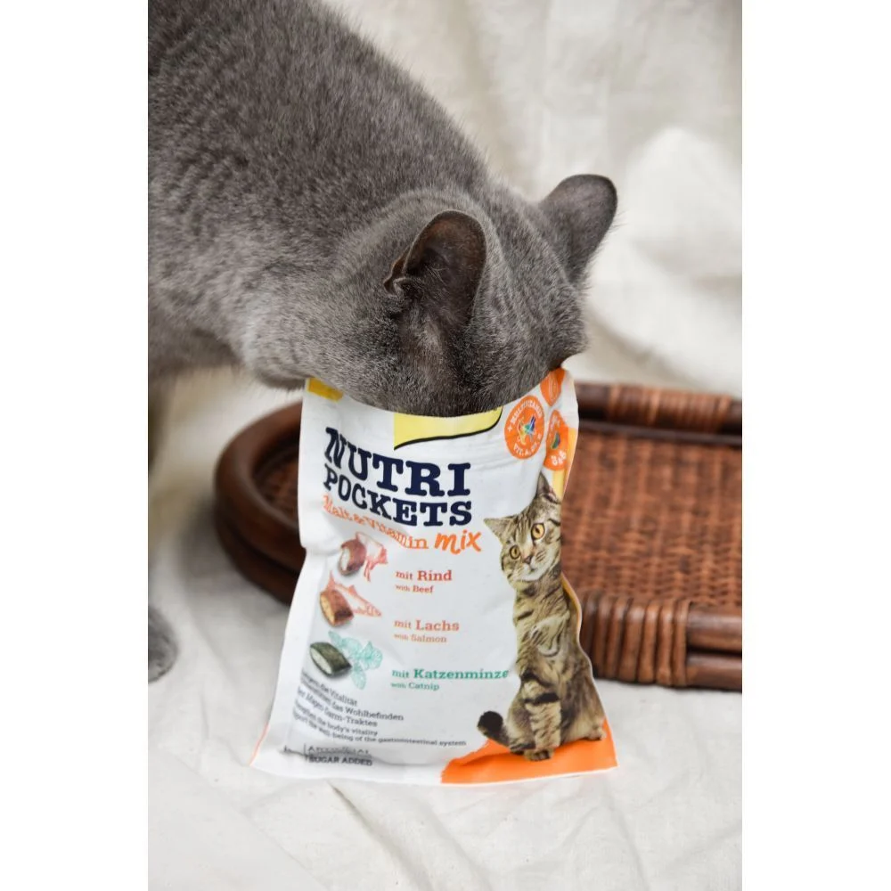 Лакомства для кошек GimCat Nutri Pockets 150 г - микс вкусов и мультивитамины