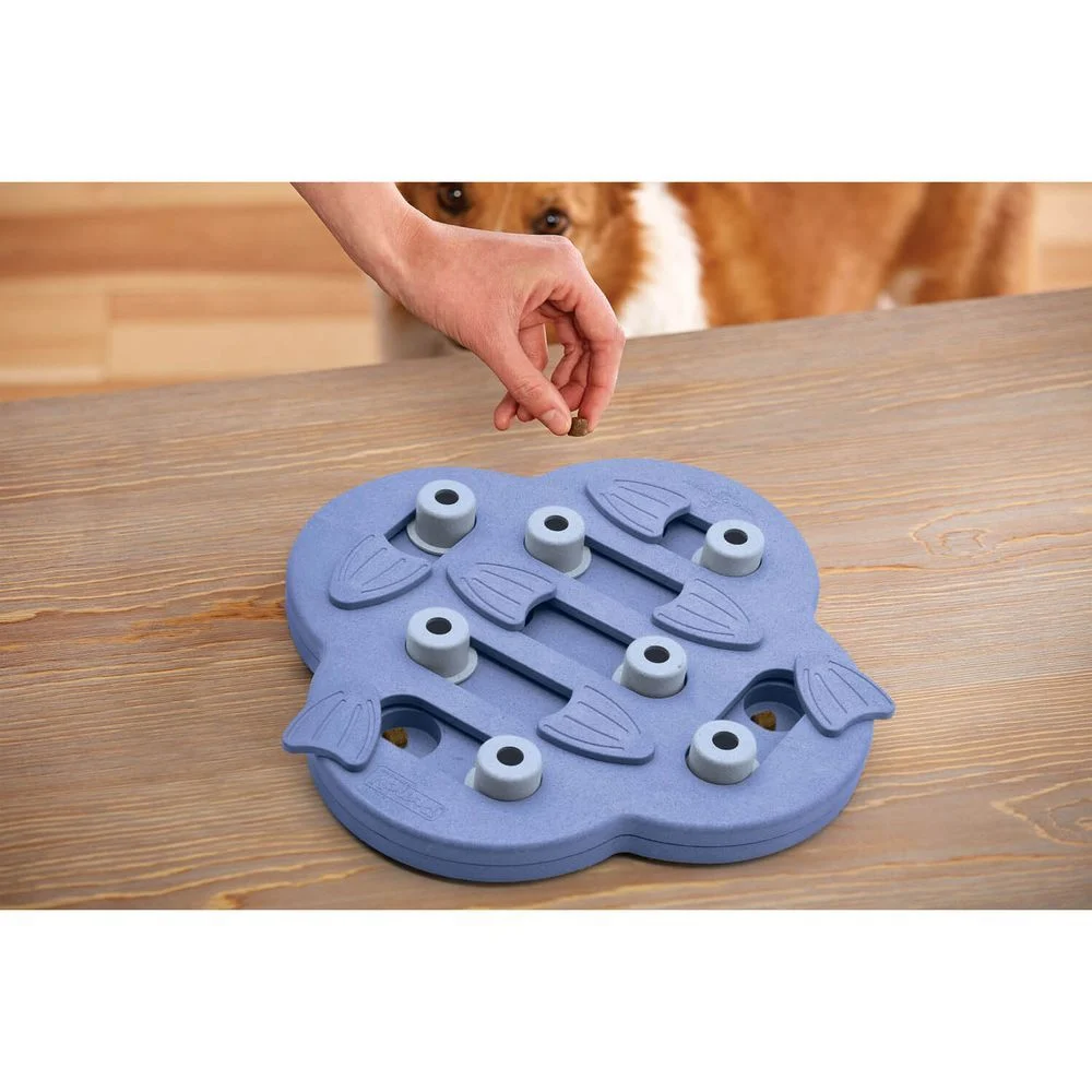 Nina Ottosson Dog Hide N' Slide іграшка для собак 33x33х5 см - синій