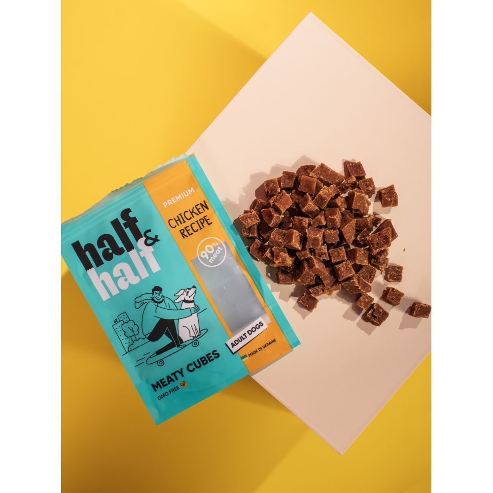 Ласощі для собак Half&Half Meaty Cubes Adult 100 г - курка